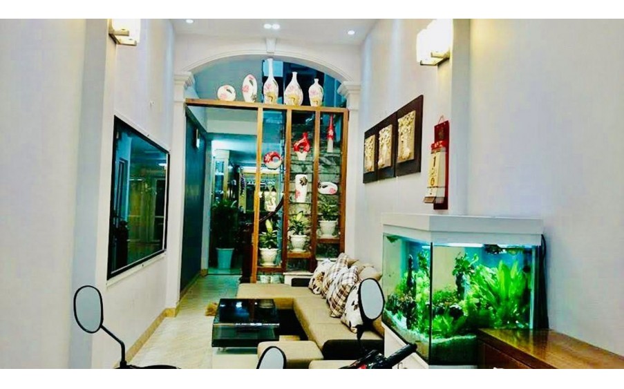 Thượng Thanh nhà đẹp 38m2, 4 tầng,mặt tiền  3.1m,4.2 tỷ Long Biên